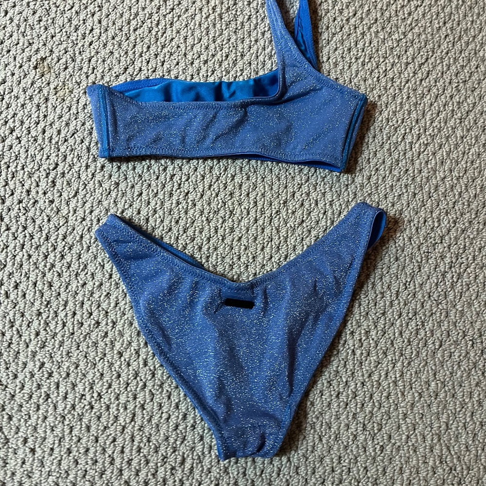 Triangl blue sparkle bikini